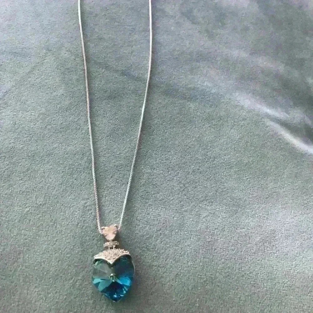 Blue Heart Crystal Pendant Necklace Silver Tone Statement - Picture 2 of 3